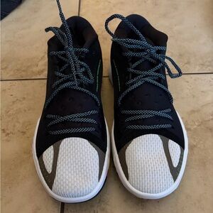 Black and White Jordan Sneakers (Jordan Zoom Separates. Second pair I own)